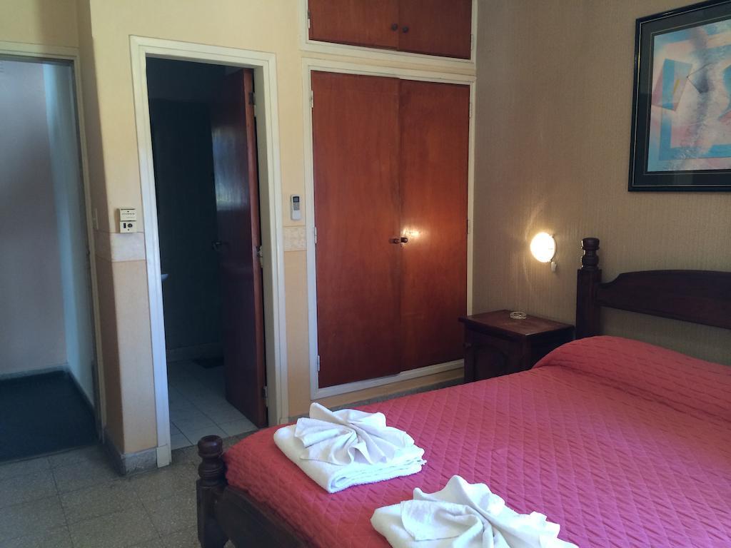 Hotel Cordoba Villa Carlos Paz Buitenkant foto