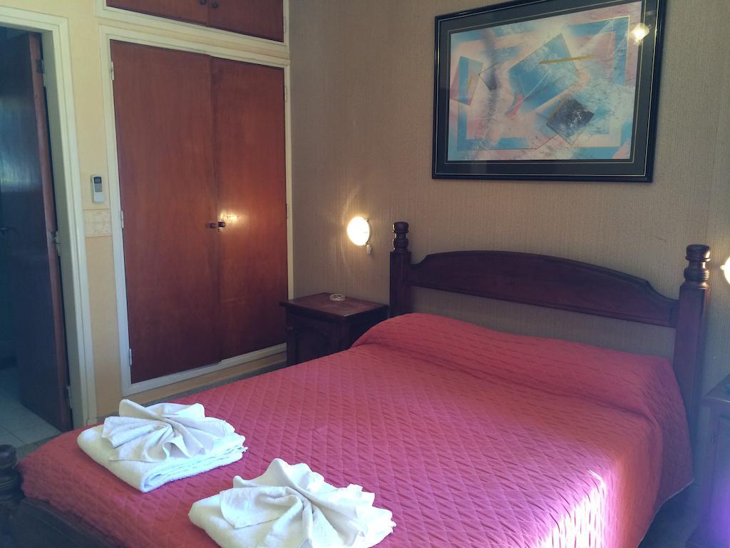 Hotel Cordoba Villa Carlos Paz Kamer foto