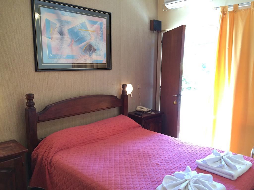 Hotel Cordoba Villa Carlos Paz Kamer foto