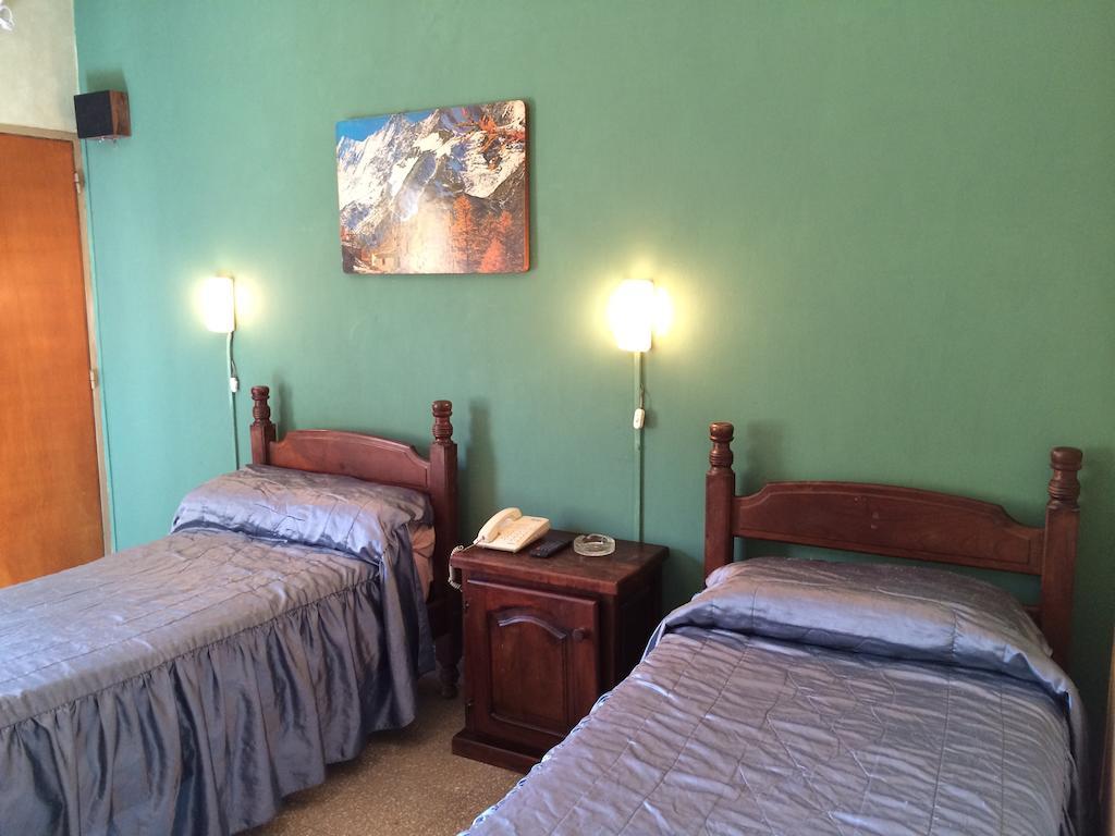 Hotel Cordoba Villa Carlos Paz Buitenkant foto